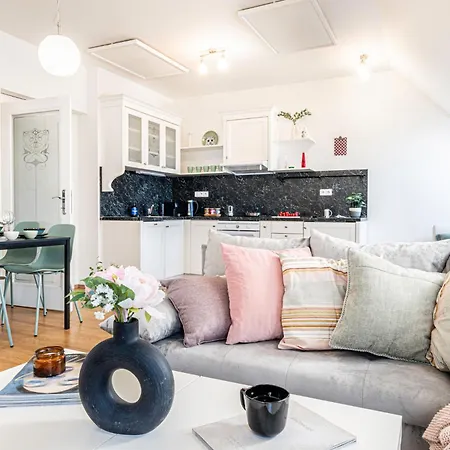 アパート Days - Airy Duplex With Terrace And Ac