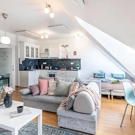 Days - Airy Duplex With Terrace And Ac アパート *