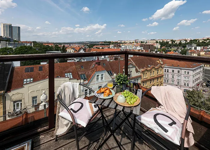 Days - Airy Duplex With Terrace And Ac