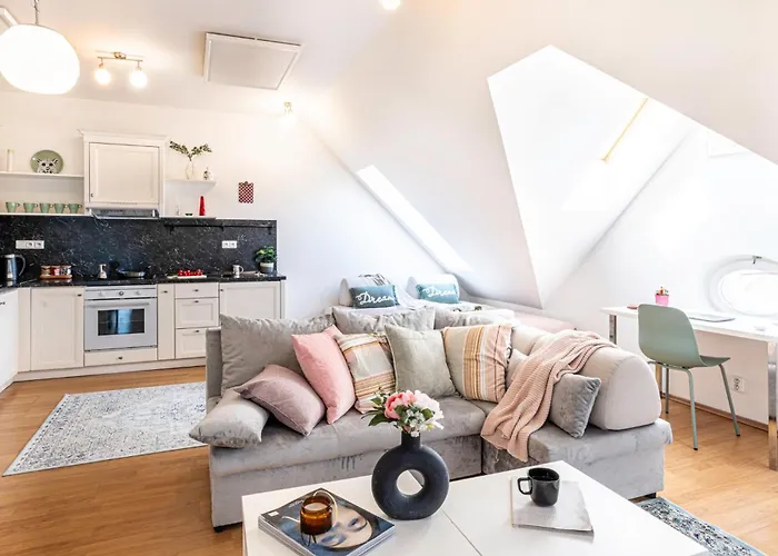 Days - Airy Duplex With Terrace And Ac Apartamento Praga